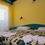 Olive Grove Hotel