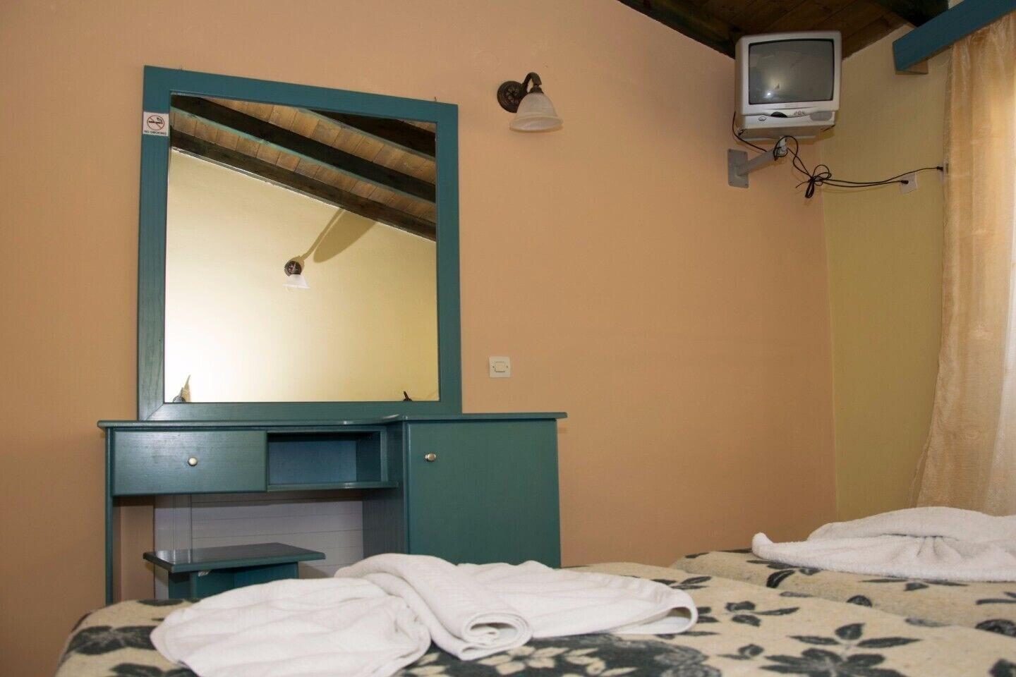 Olive Grove Hotel 2*