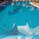 Olive Grove Hotel